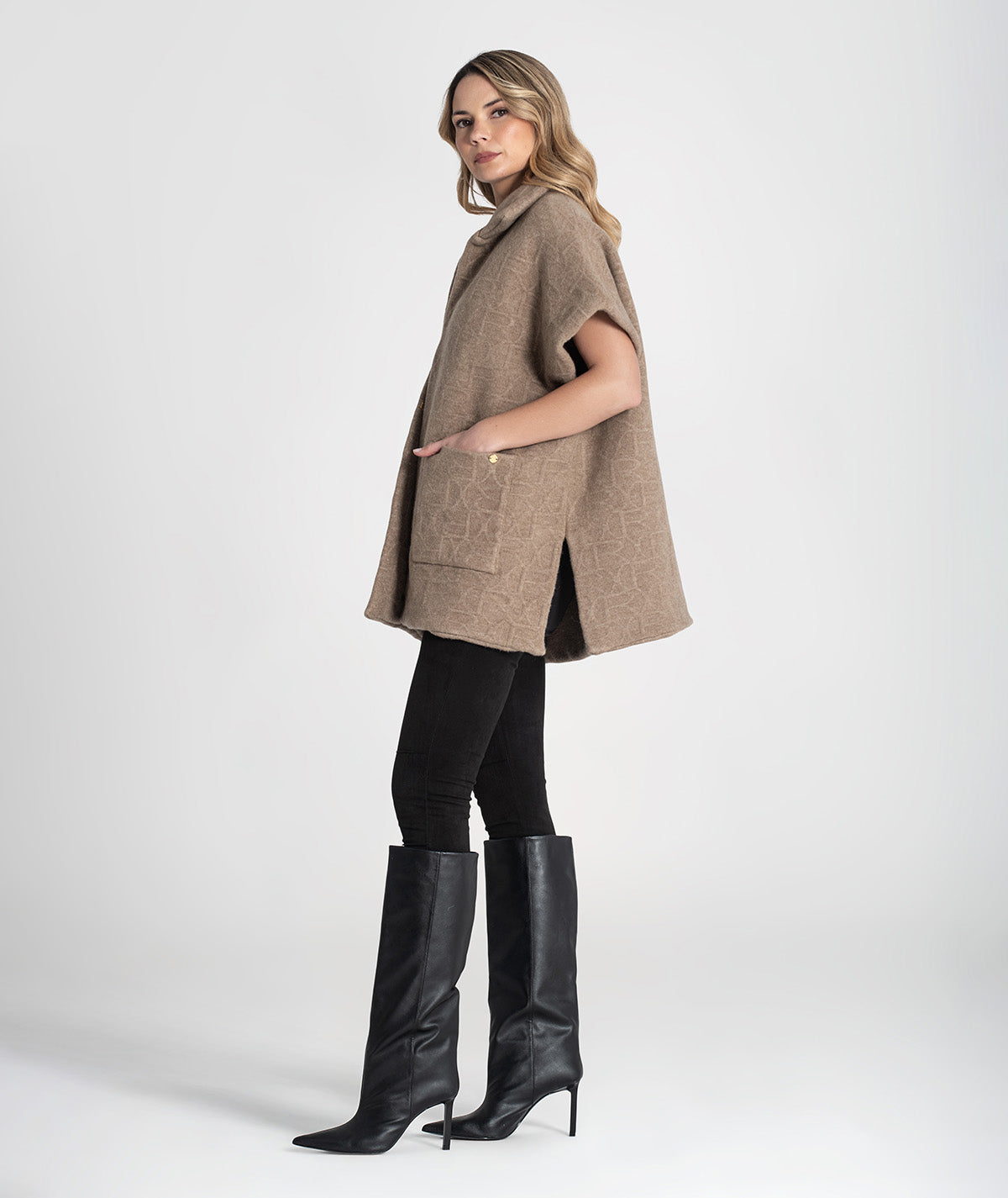 Colete oversize com relevos 3450