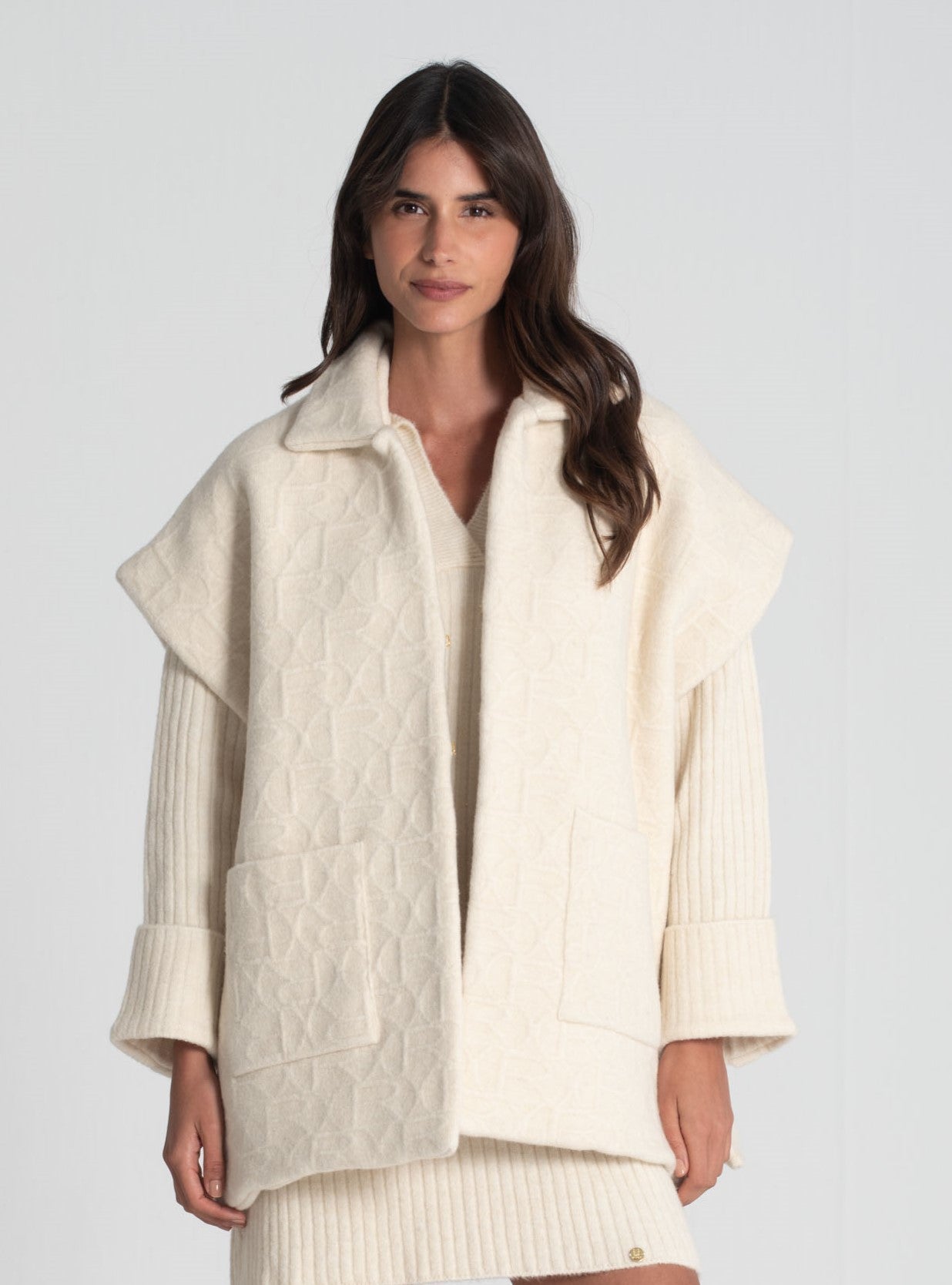 Colete oversize com relevos 3450