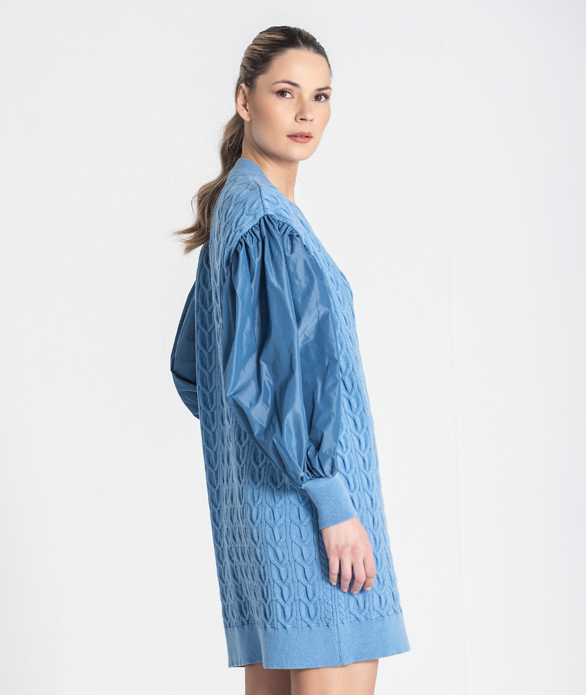 Vestido tranças com mangas em tecido 3457