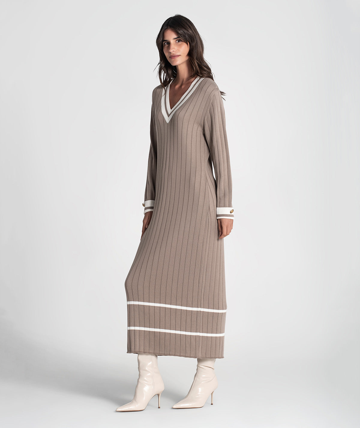 Vestido canelado com contraste no decote 3472
