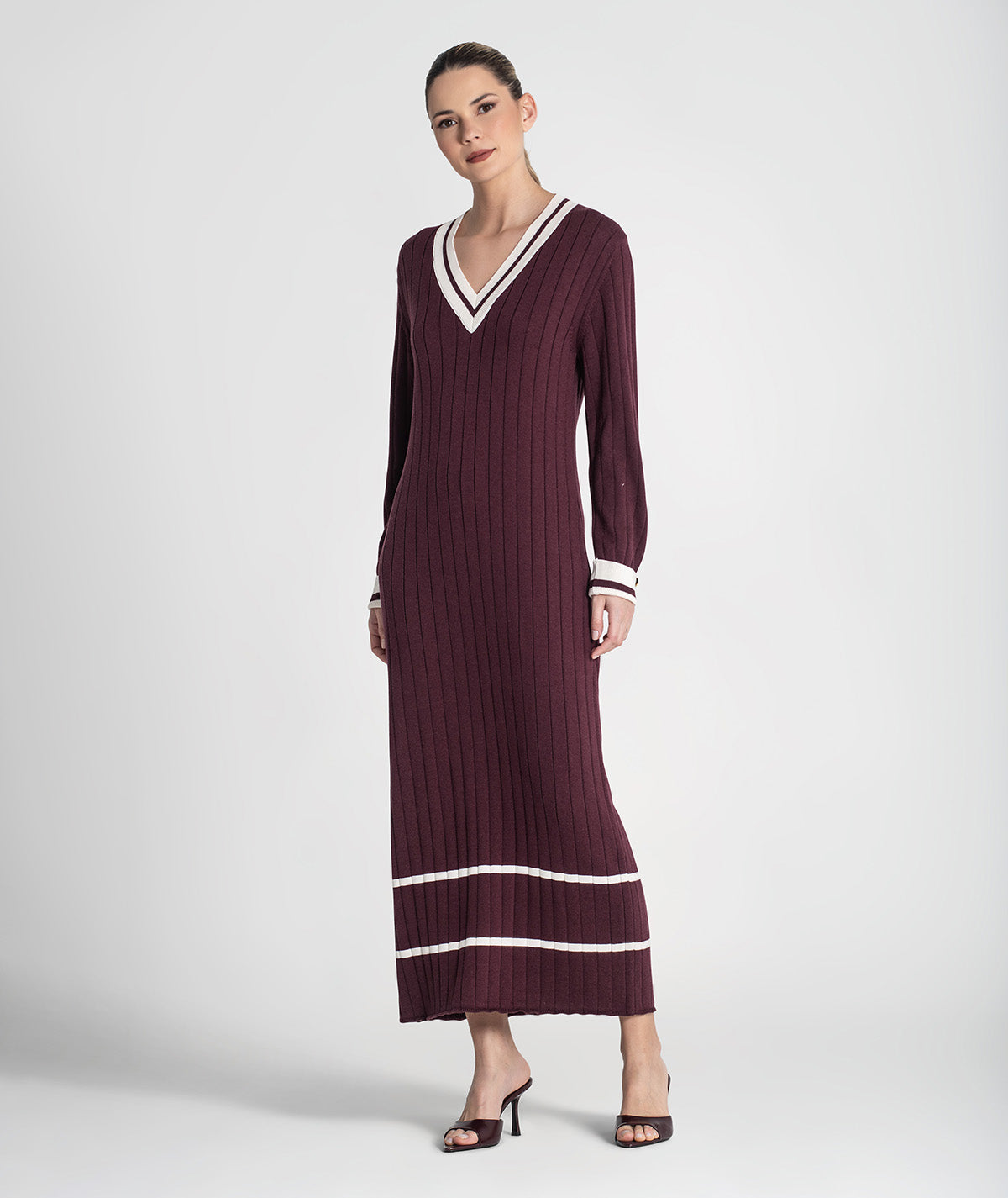 Vestido canelado com contraste no decote 3472