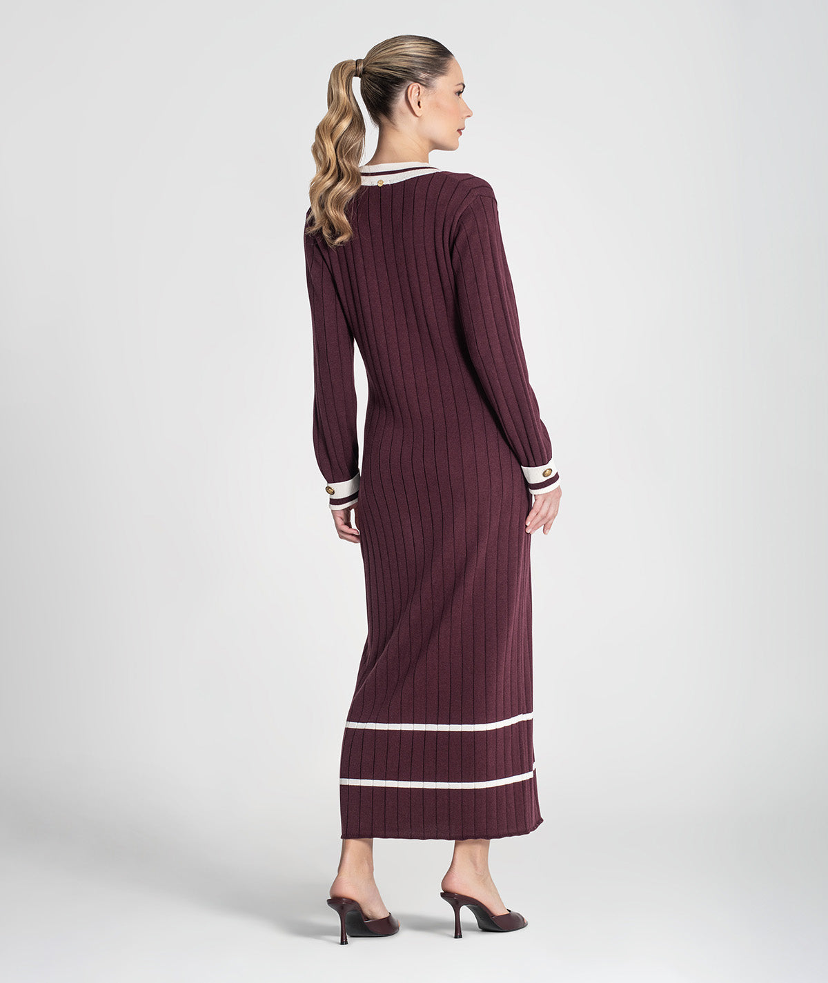 Vestido canelado com contraste no decote 3472