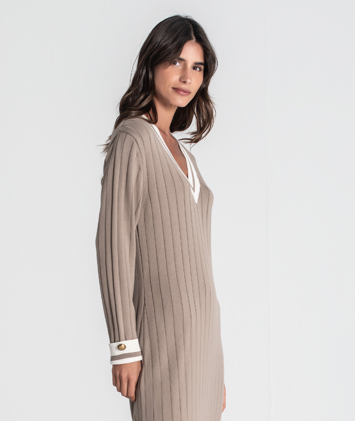Vestido canelado com contraste no decote 3472