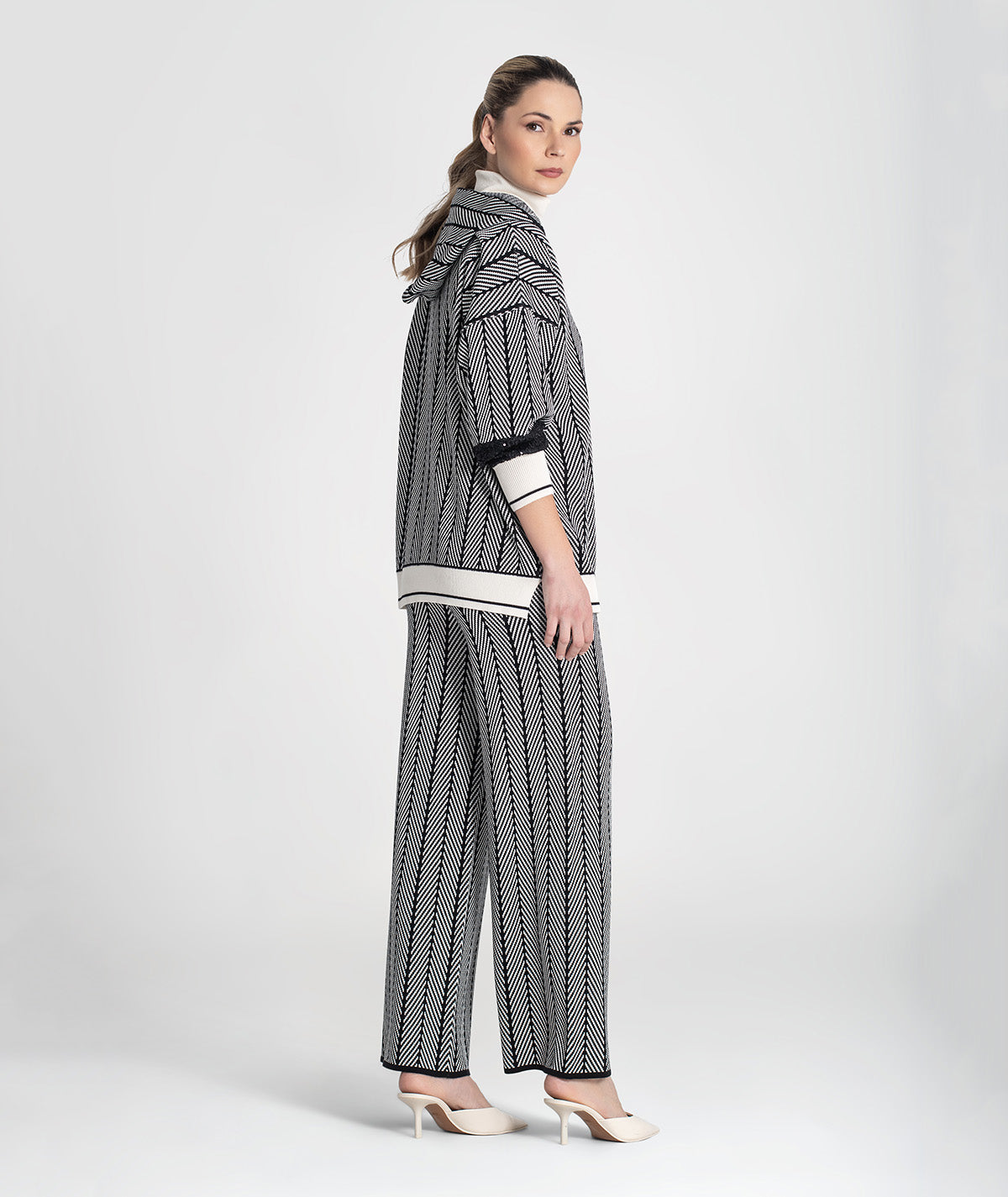 Camisola com jacquard e mangas lantejoulas 3477