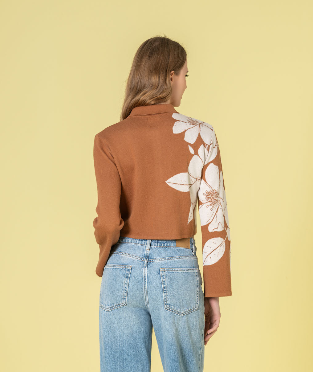 Casaco curto com jacquard flores 3497