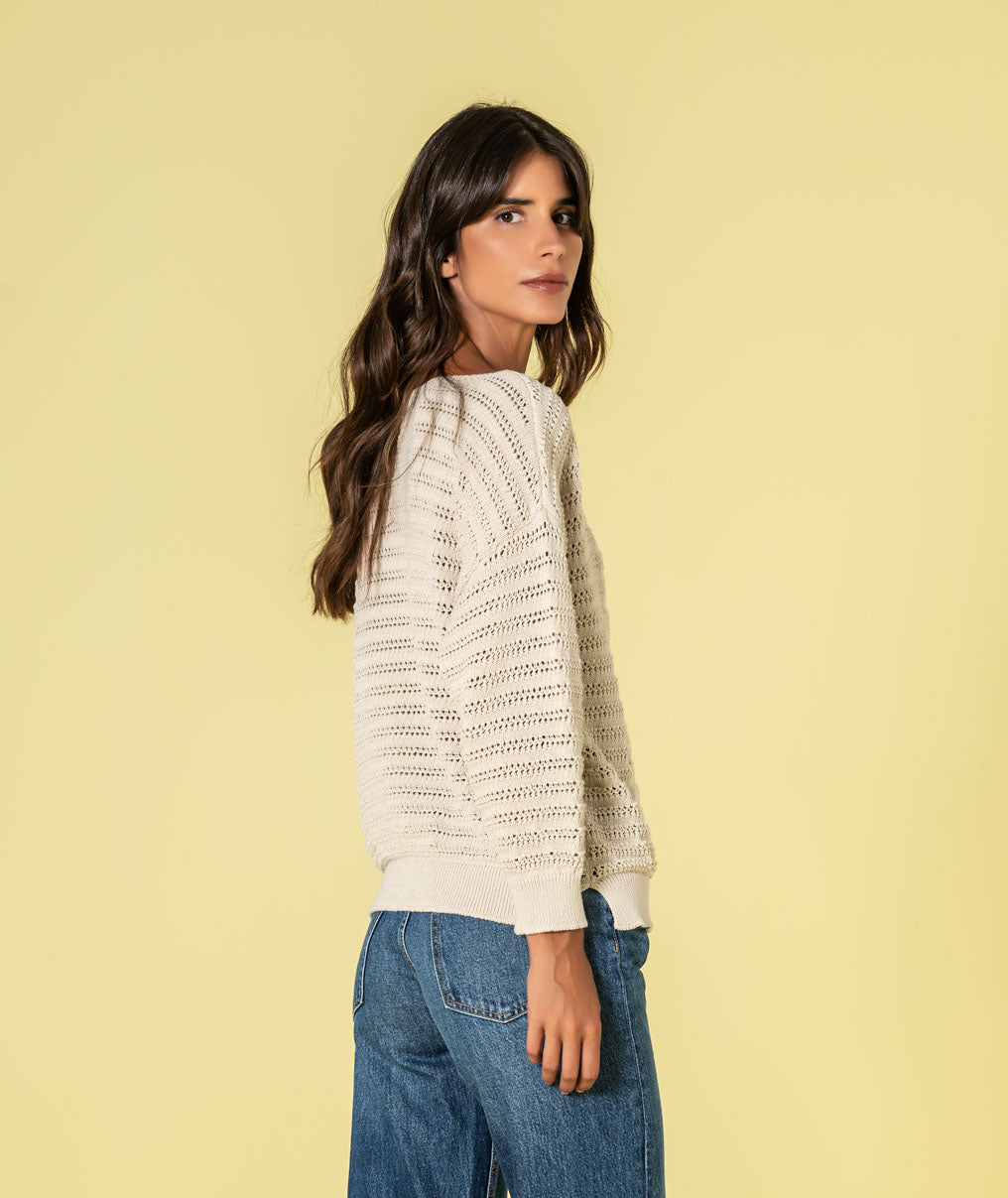 Camisola perfurada estrela bordada 3523