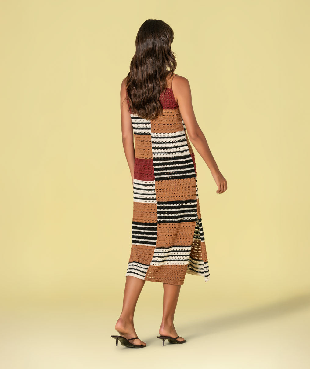 Colorful perforated vest 3527