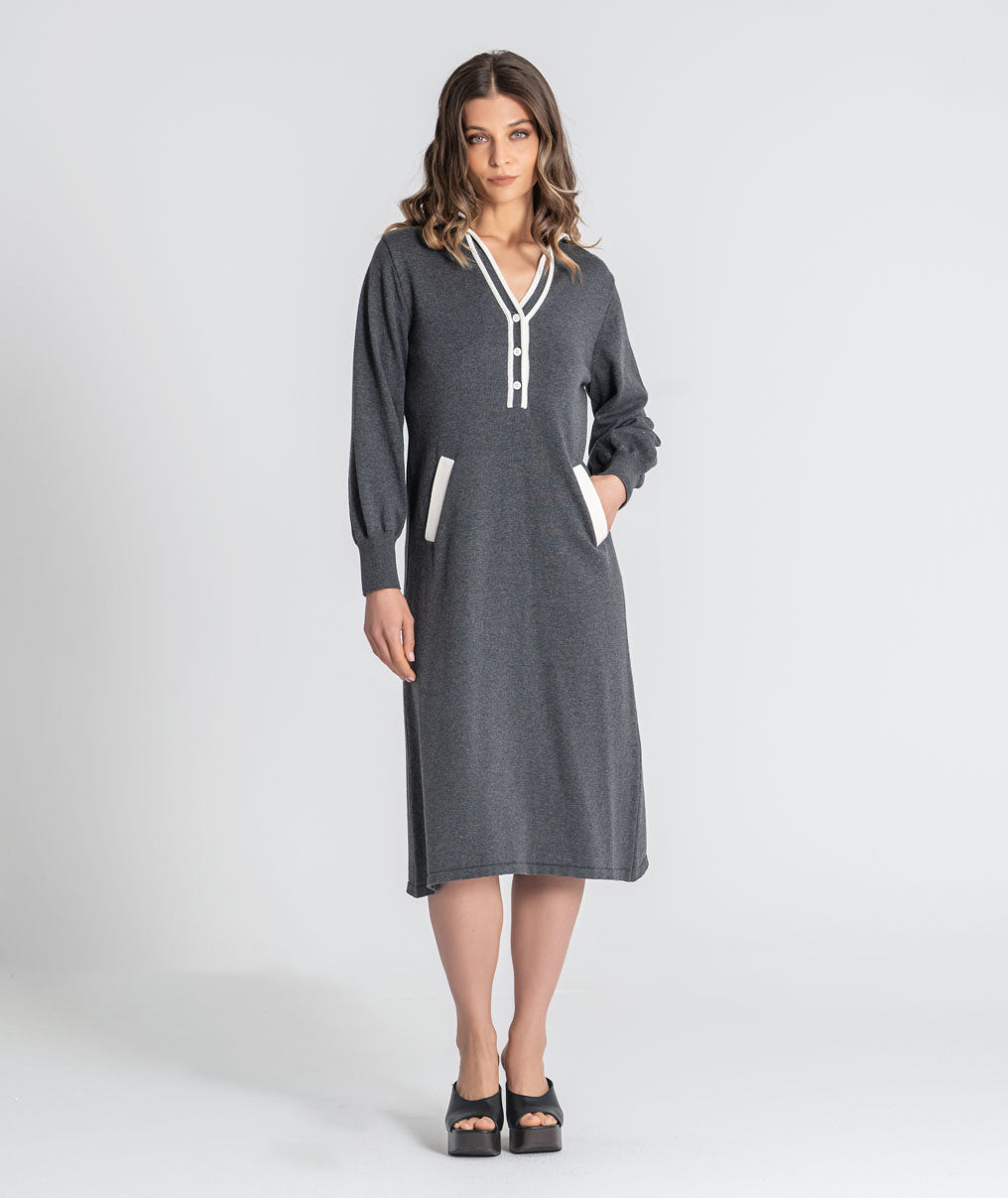 Dress with contrasts 3564