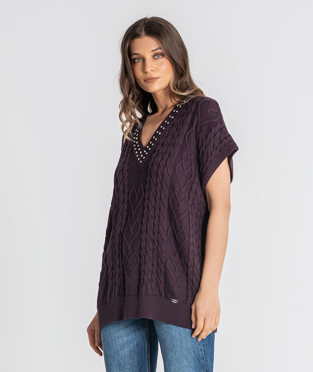 Sweater with rhinestones on the neckline 3580