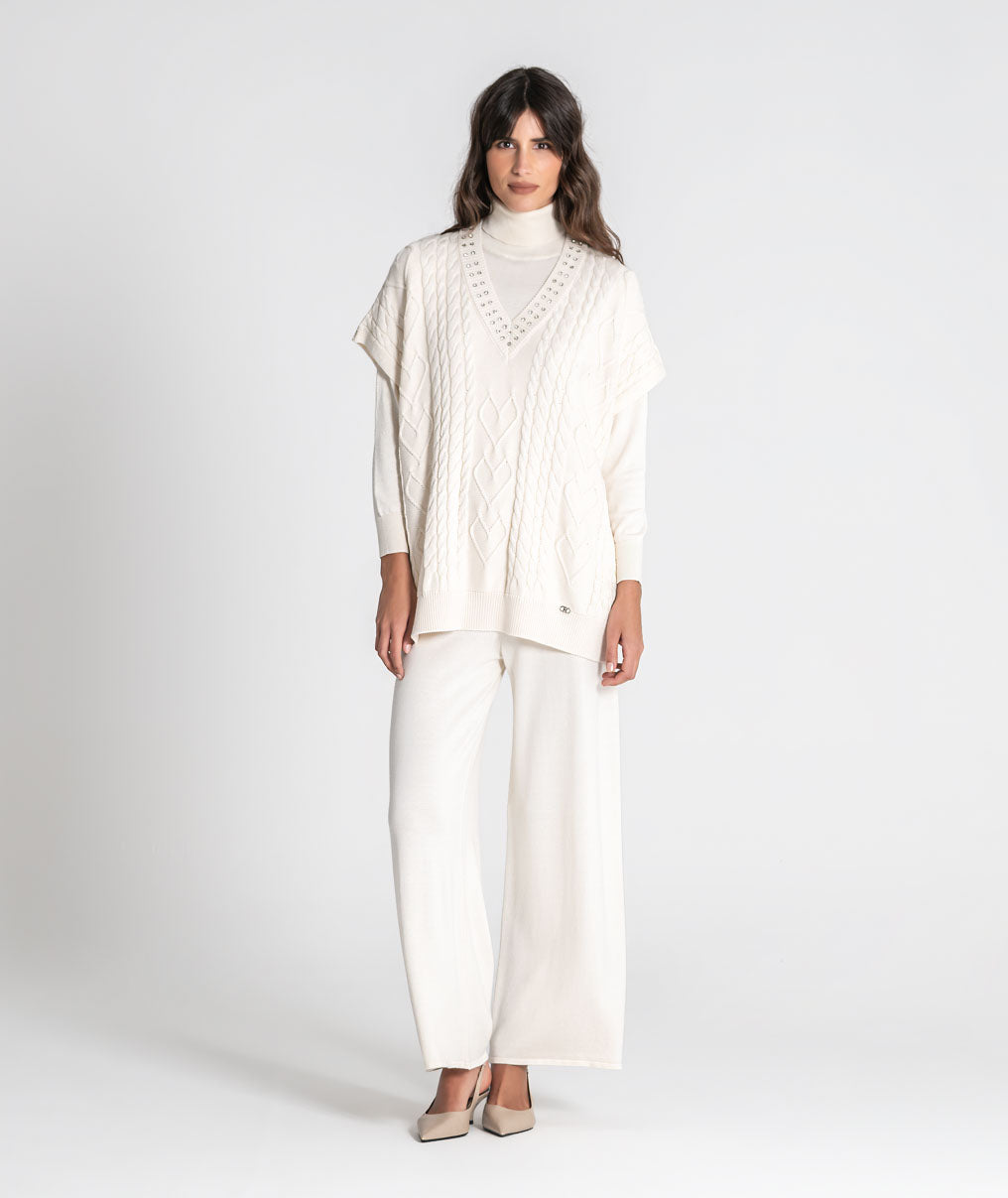 Sweater with rhinestones on the neckline 3580