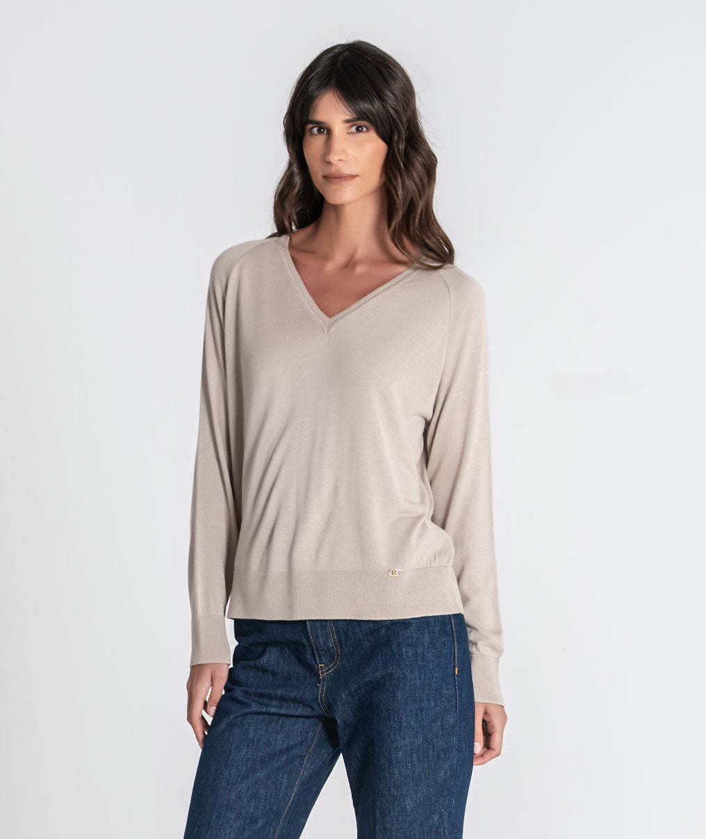 V-neck sweater 3589