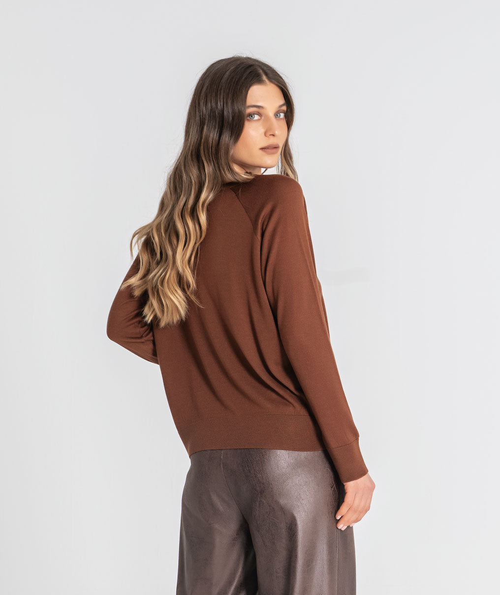 V-neck sweater 3589