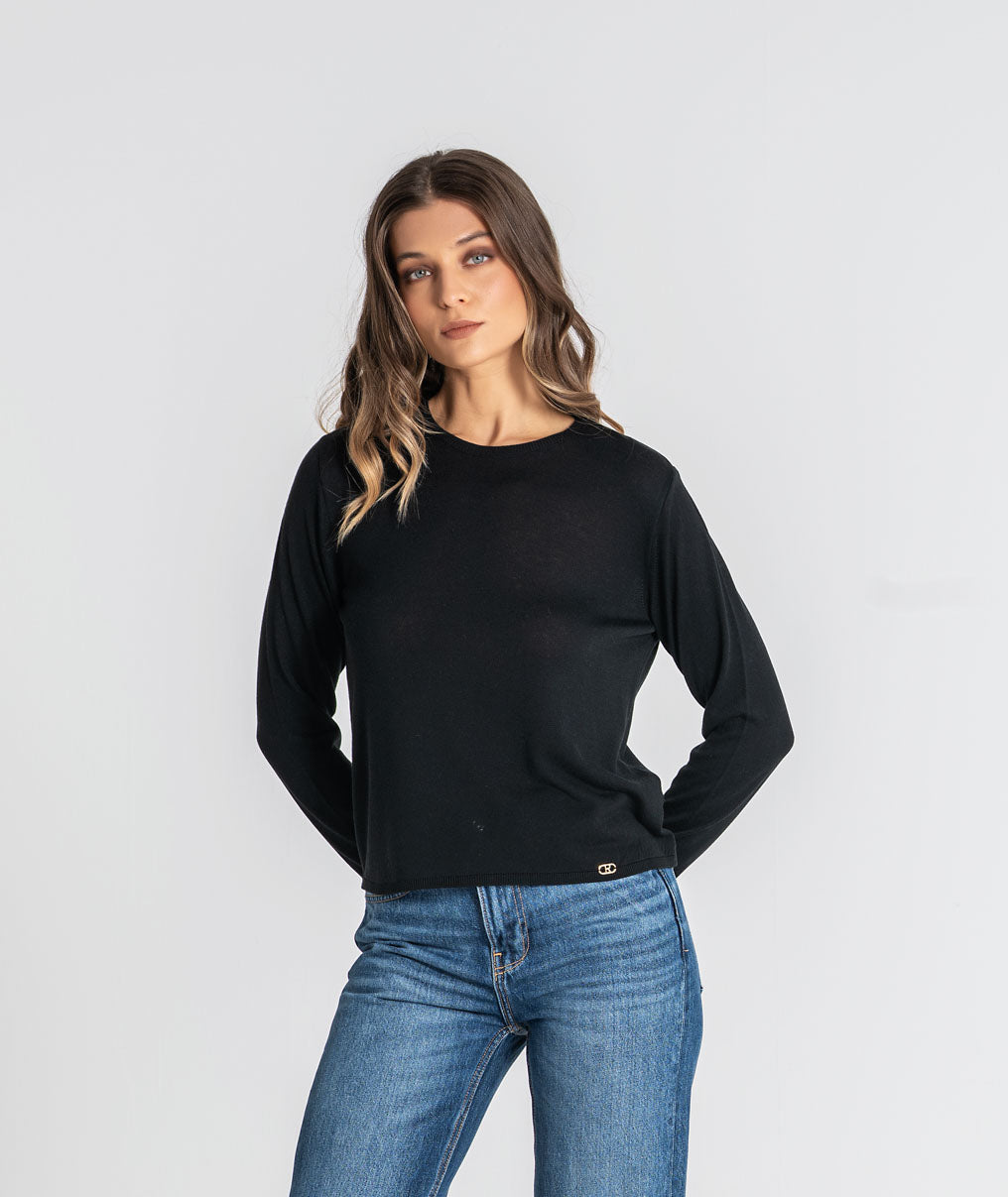 Round neck sweater 3590