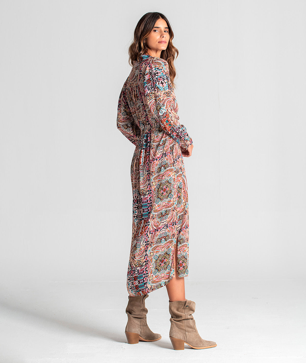 Vestido camiseiro com padrão 6055