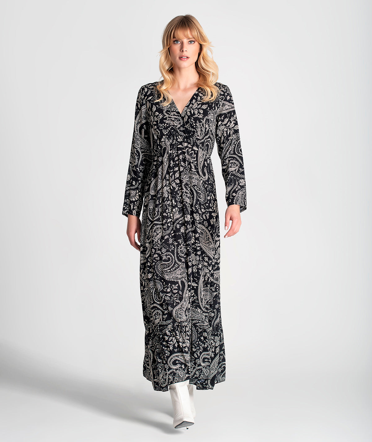 Vestido decote em V com padrão 6120