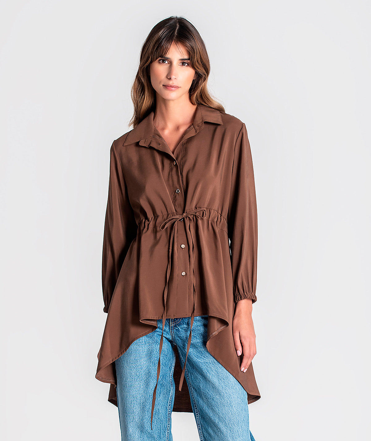 Camisa com cordão ajustável na cintura 6128