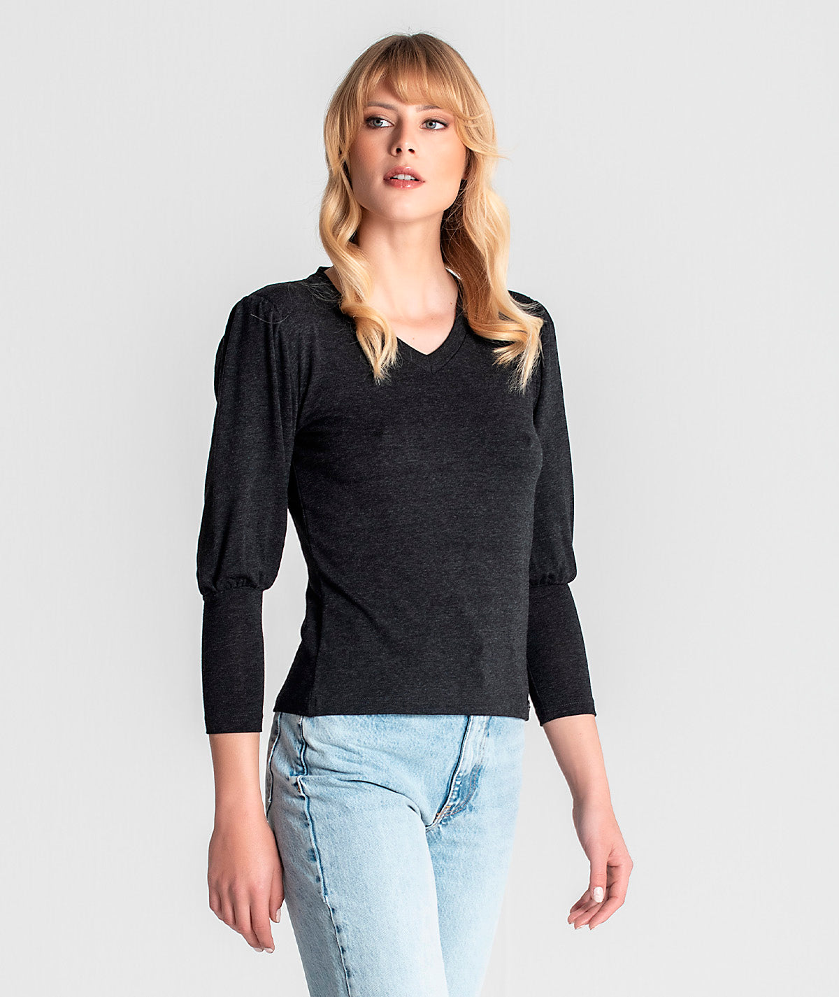 Camisola com enchumaços nos ombros 6134