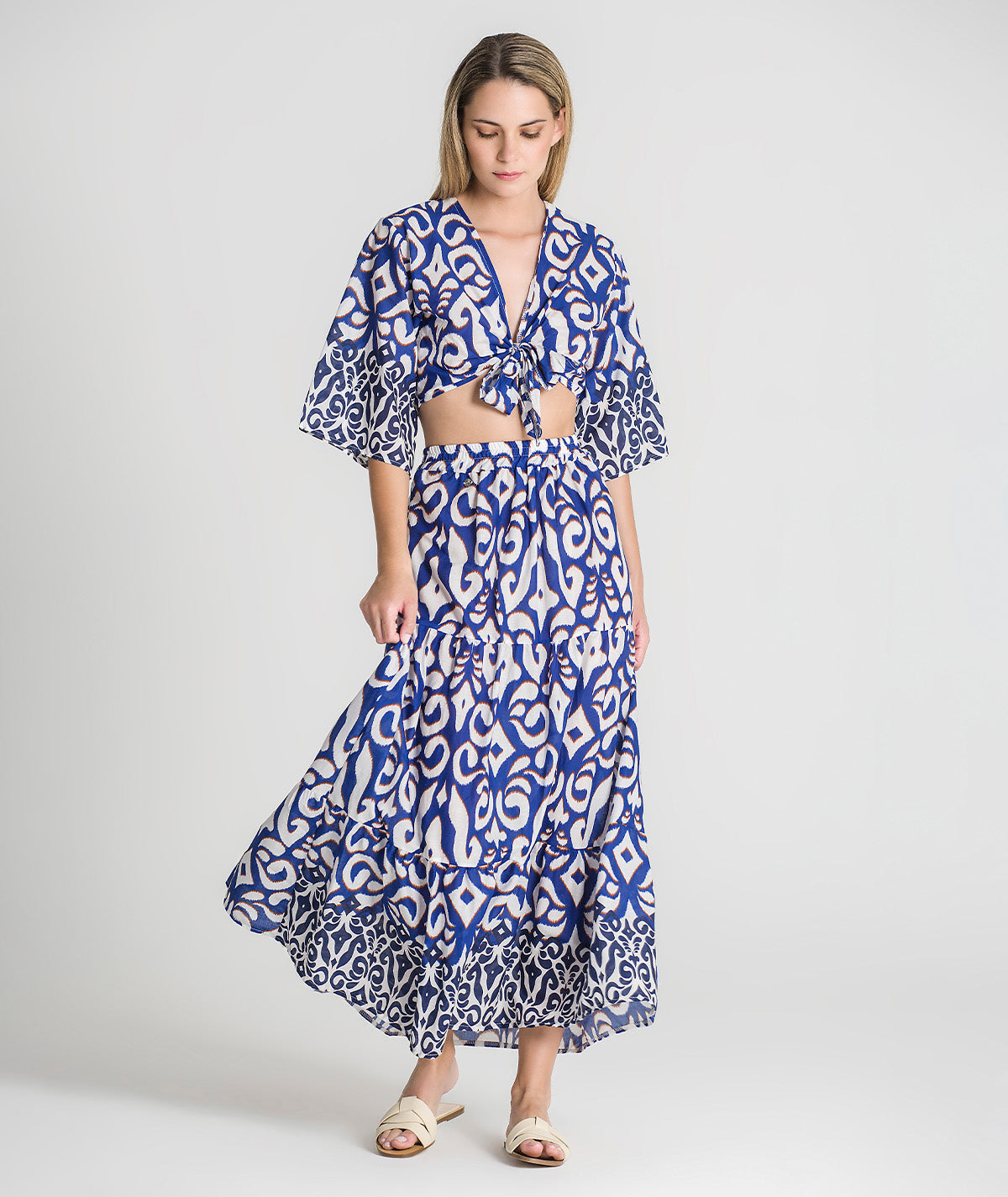 Blusa com padrão e nó na frente 6170