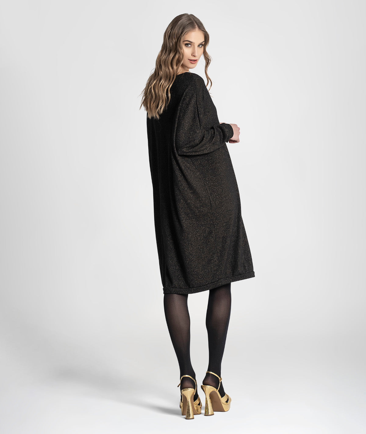 Vestido decote em v com brilho 6185