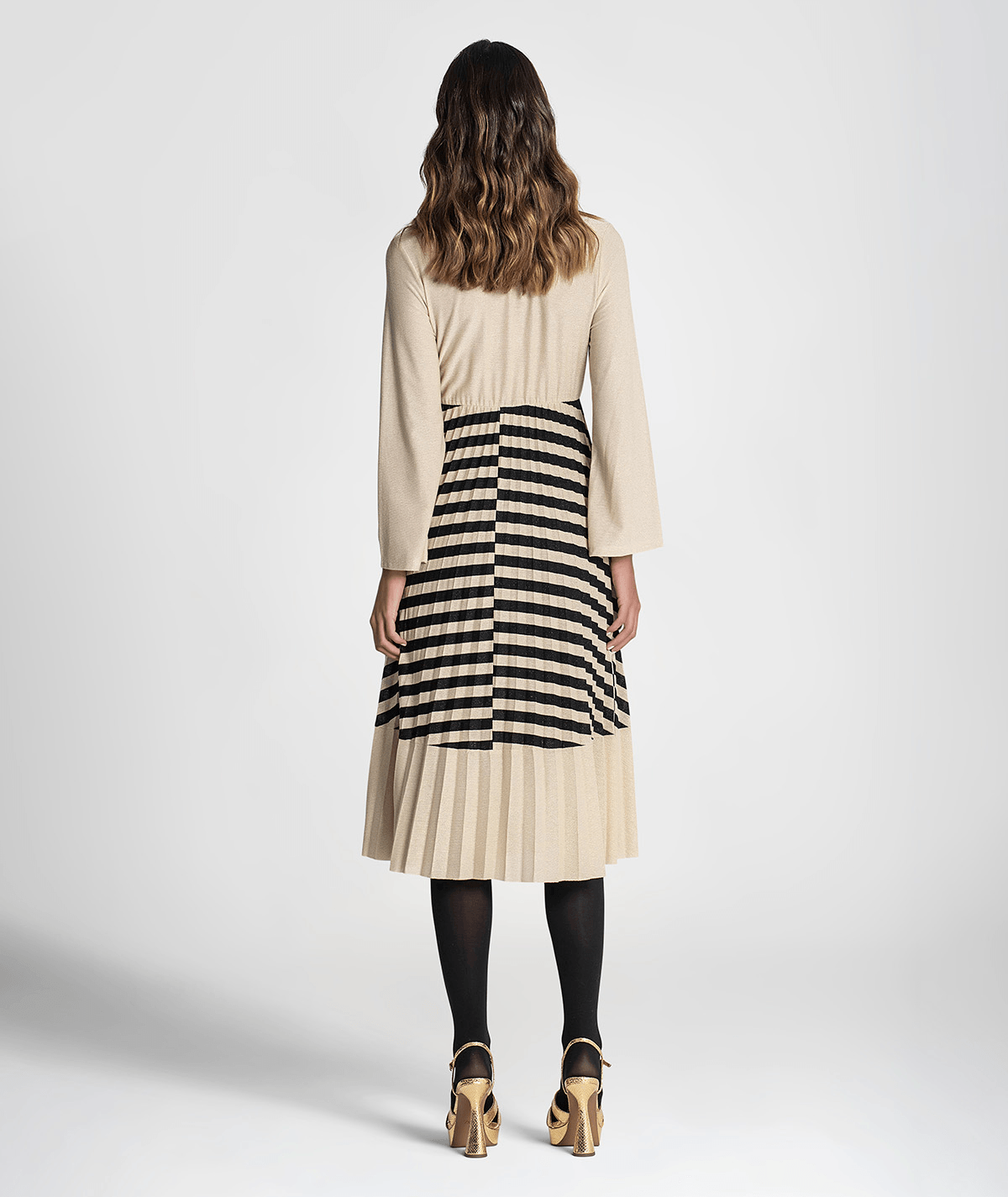 Vestido comprido plissado com riscas 6203