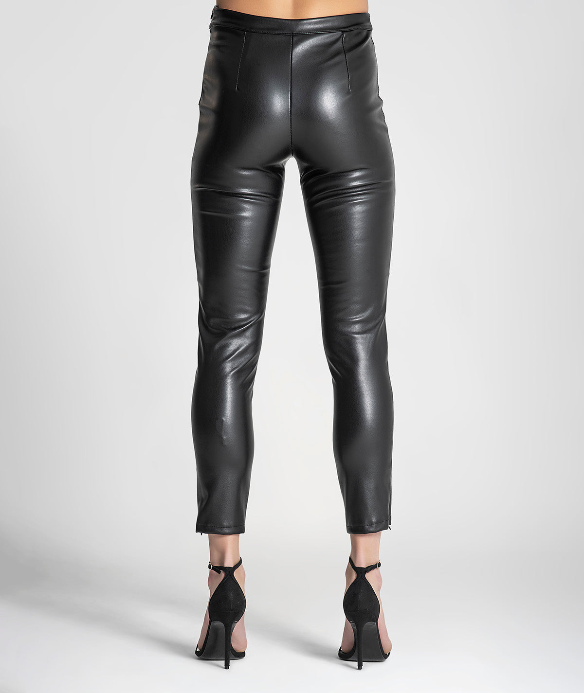 Leggings em napa com fecho lateral 6205