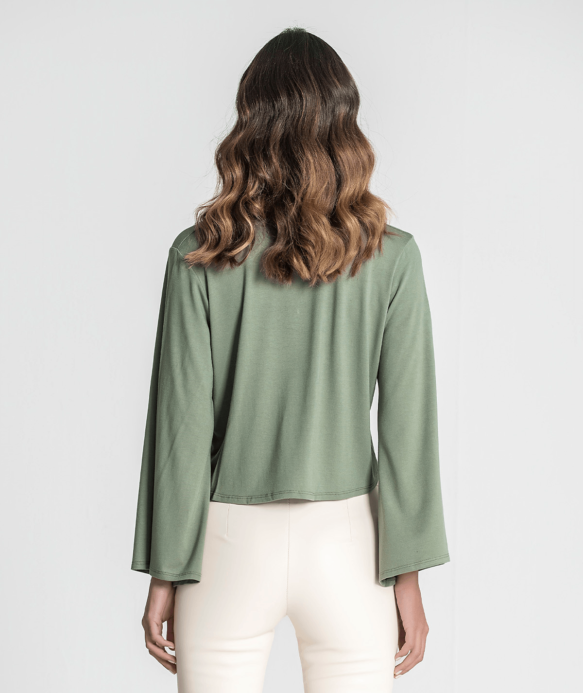 Camisola decote em V com mangas sino 6215
