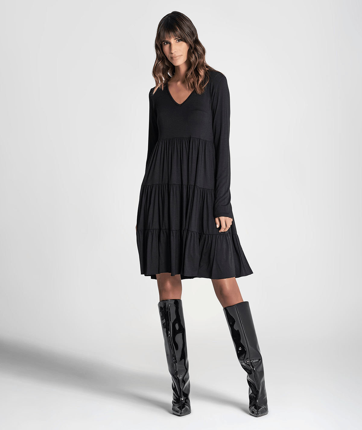 Vestido decote em v com folhos 6217