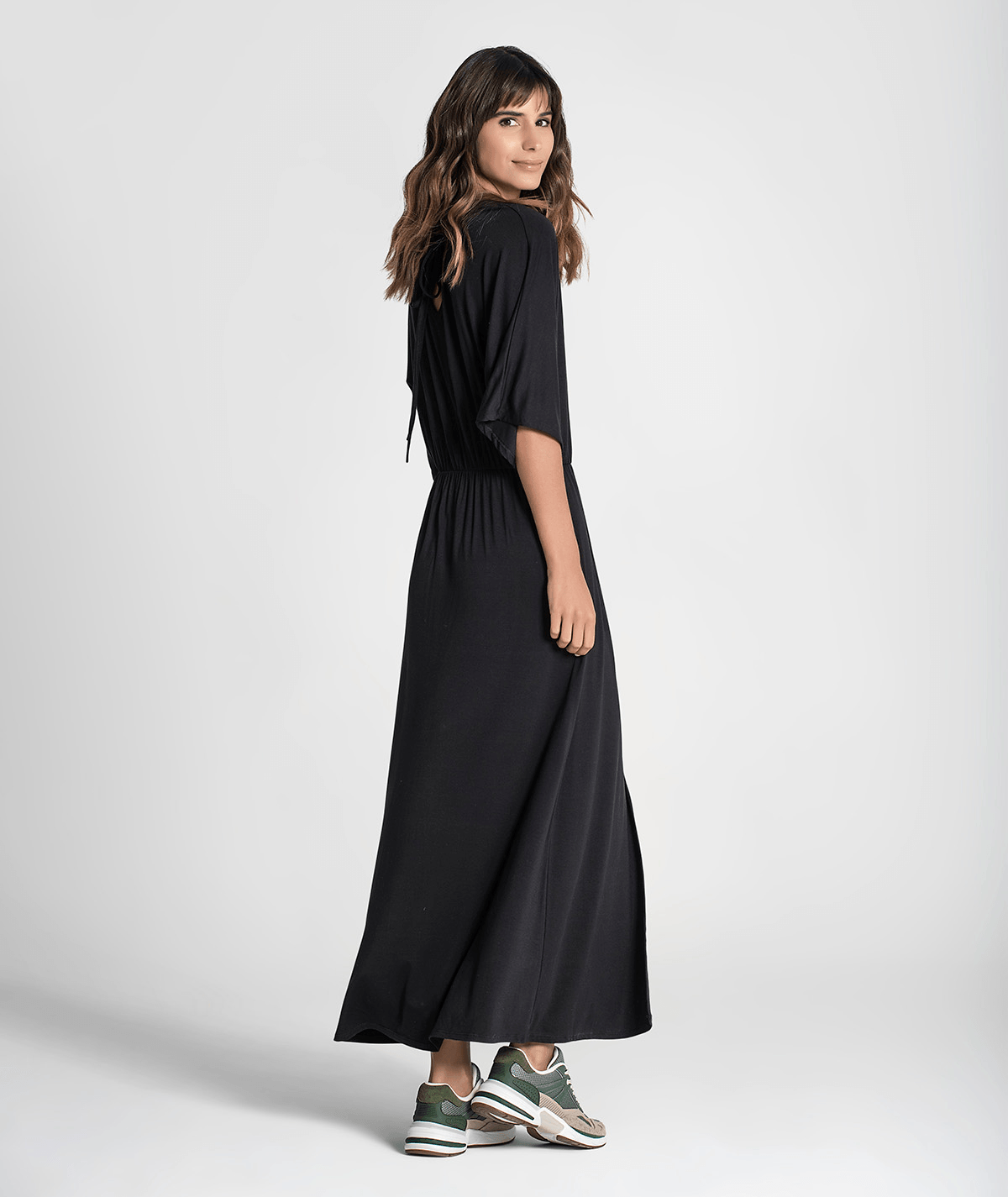 Vestido com atilho nas costas 6218