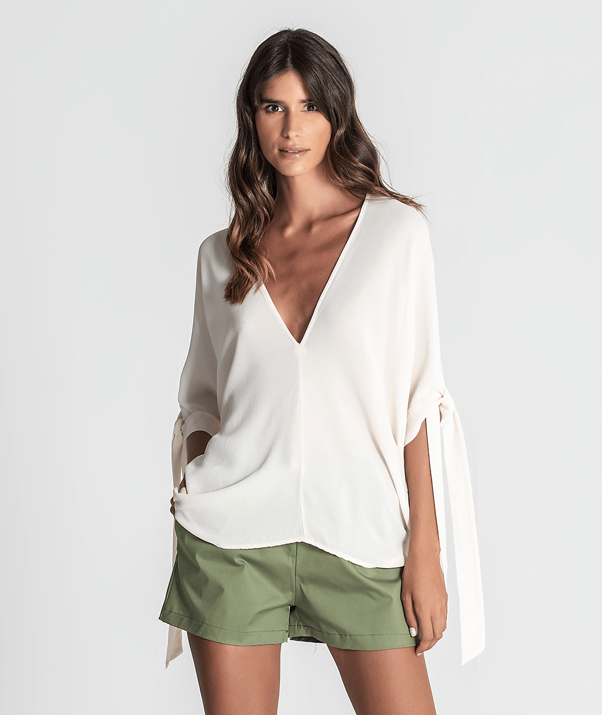Blusa com atilhos nas mangas 6221