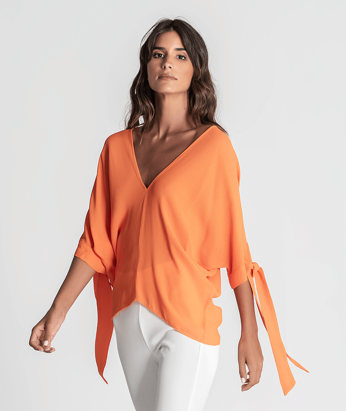 Blusa com atilhos nas mangas 6221