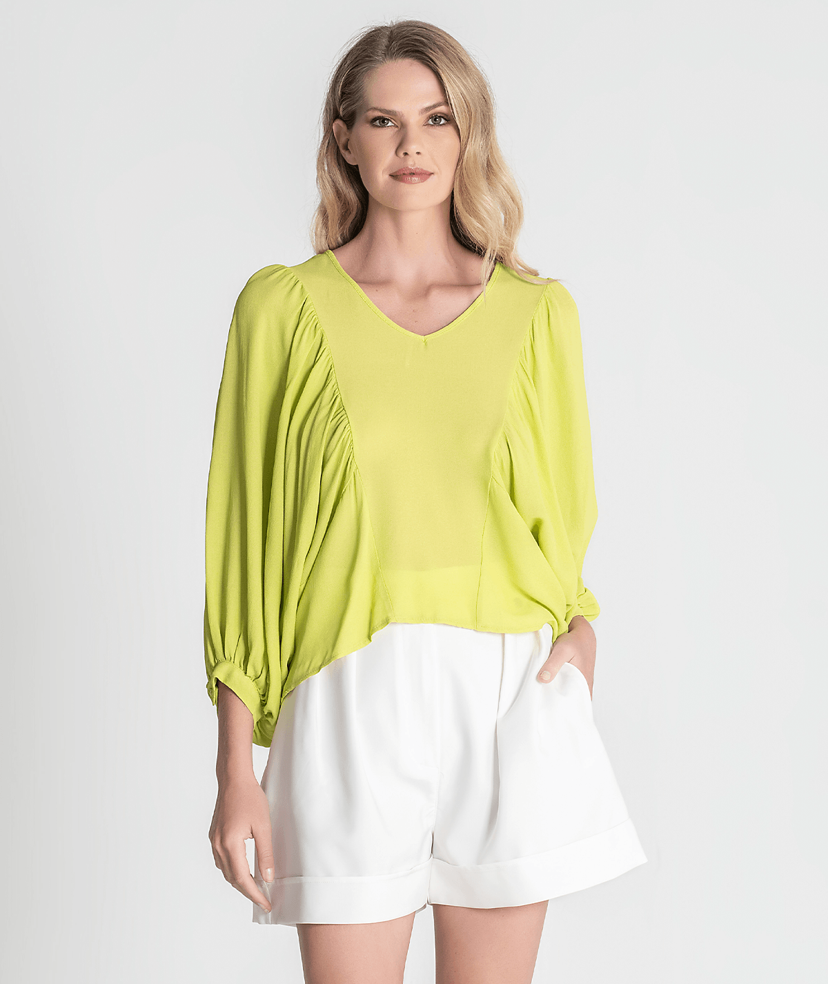 Blusa com franzido na frente 6223