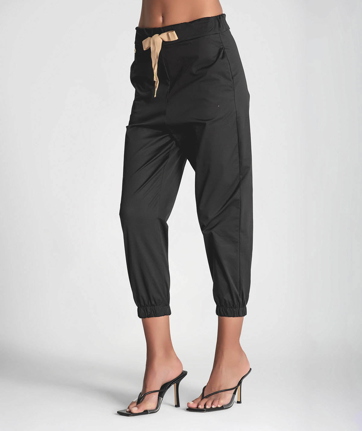 Calças jogger com cordão ajustável 6243