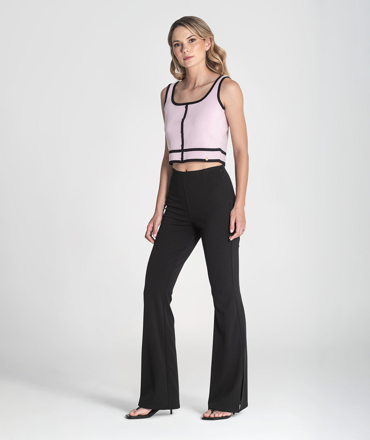 Calças boca de sino justas 6245