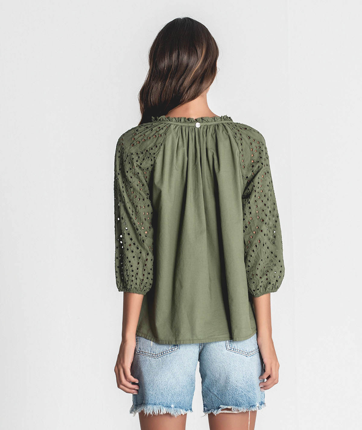 Blusa com mangas bordado inglês 6280