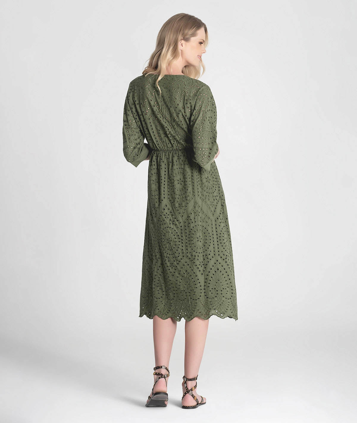 Vestido bordado inglês com atilhos 6282