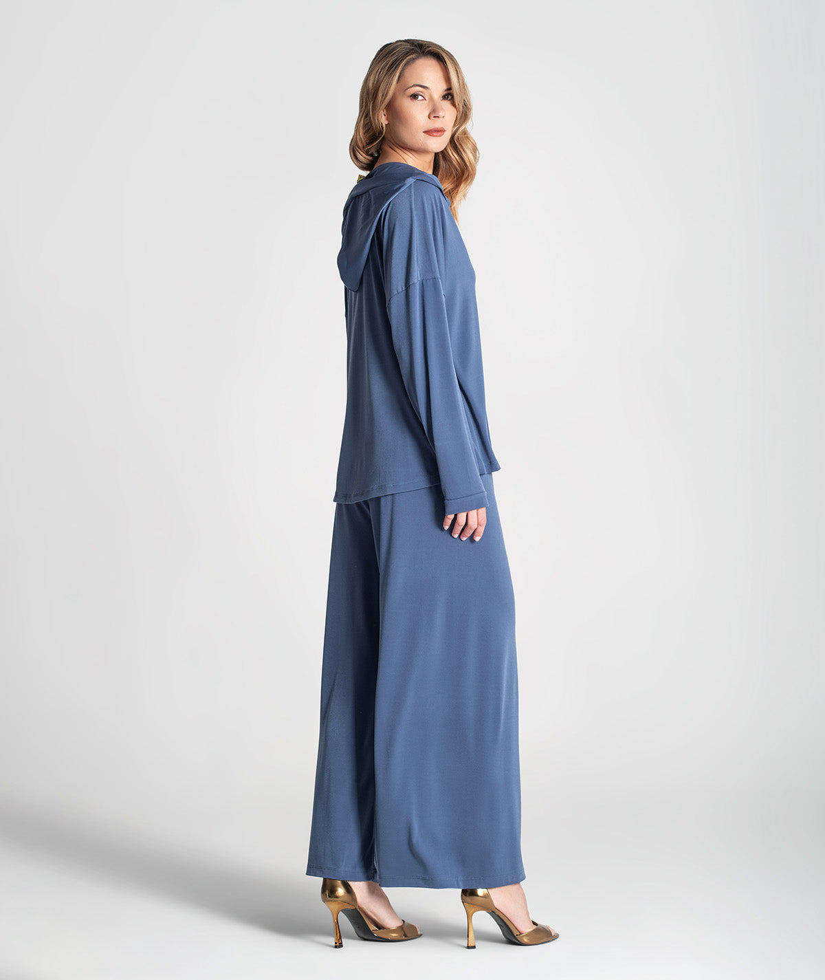 Blusa com capucho 6311