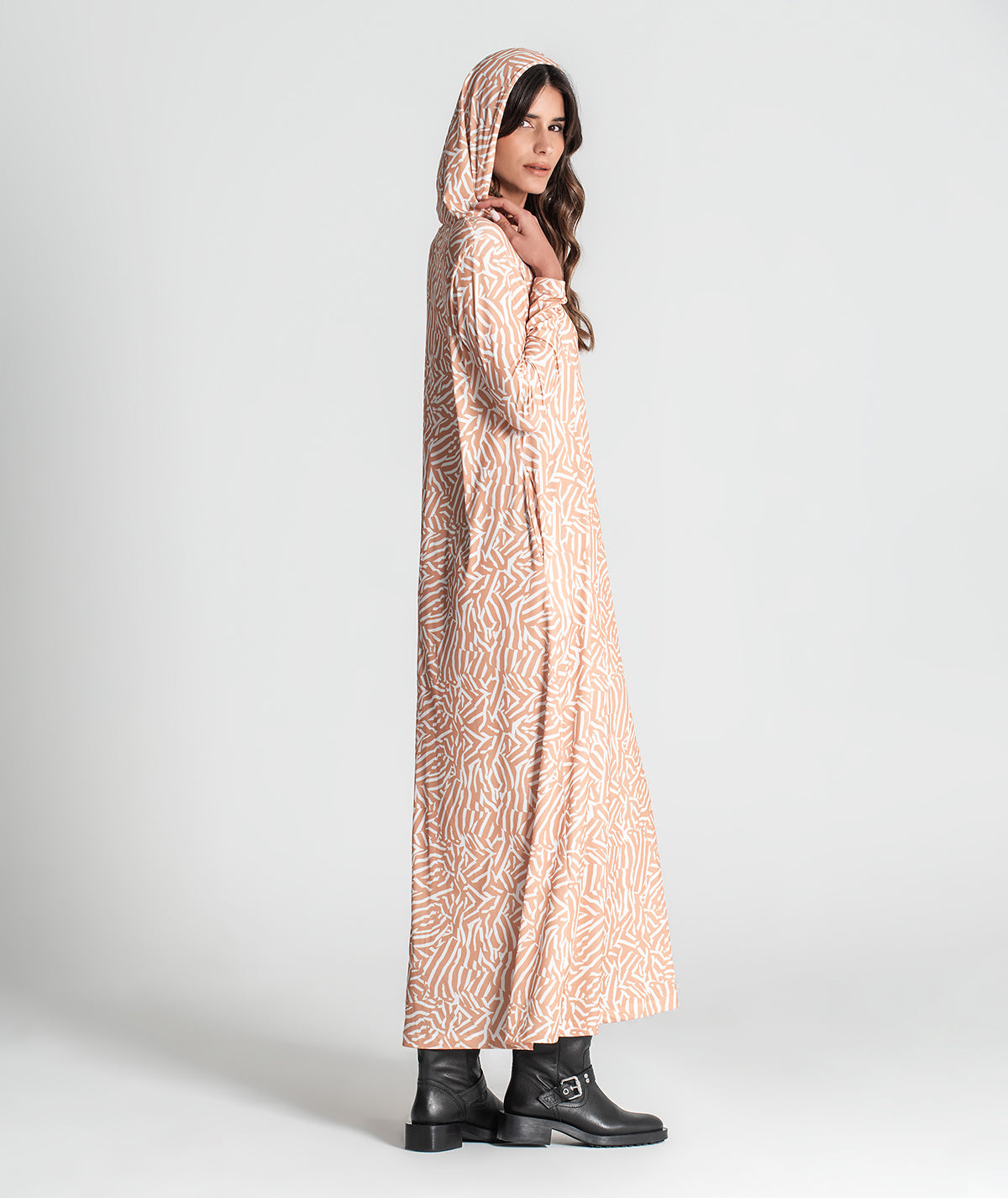 Vestido com capucho e padrão 6313