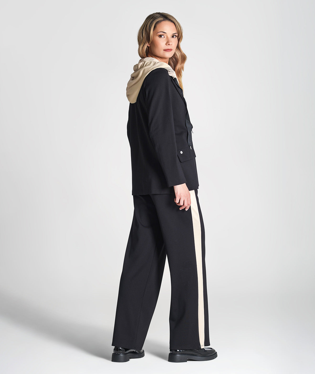 Blazer com capucho 6317