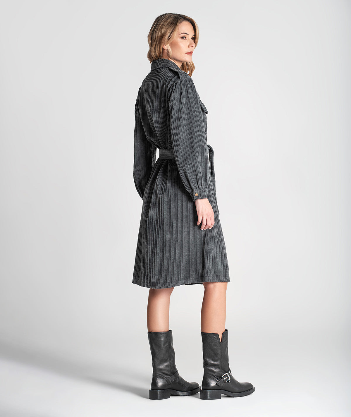 Vestido com cinto amovível e botões 6353