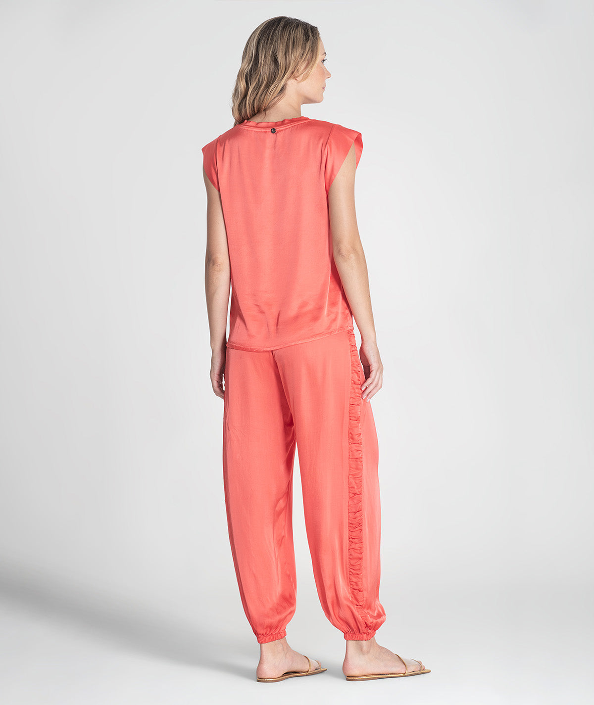 Blusa decote em v acetinada 6385