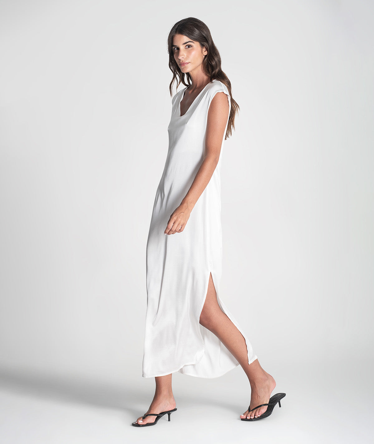 Vestido decote em v acetinado 6386