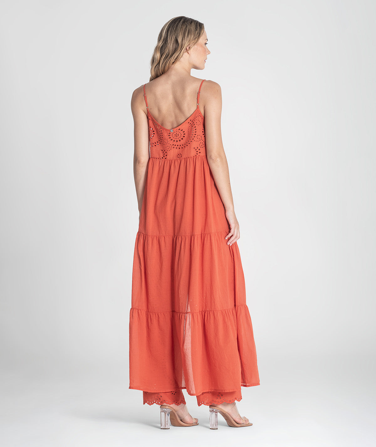 Vestido alças finas com bordado inglês 6394