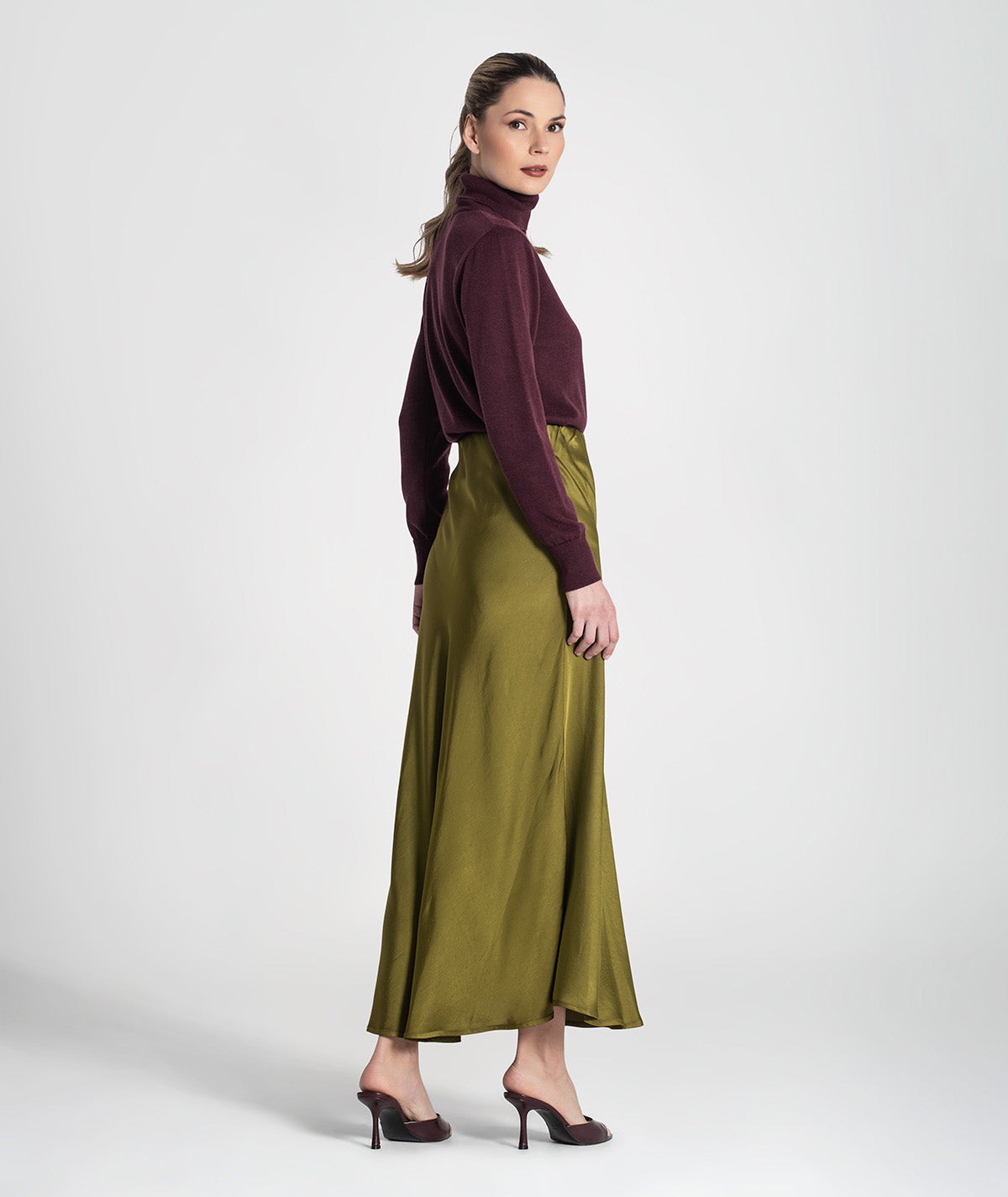 Long skirt with elastic waistband 6425