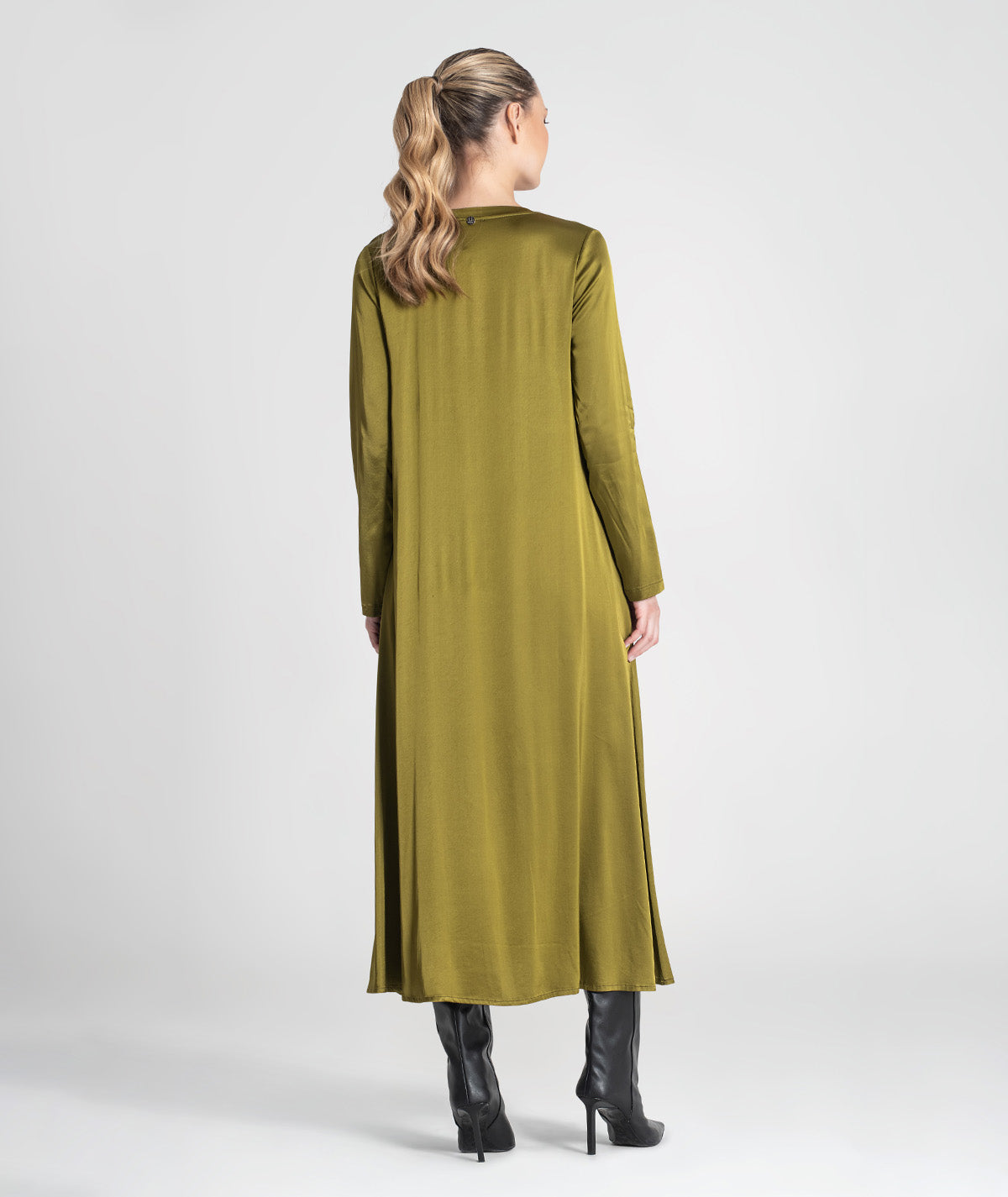 Vestido comprido de decote em v 6426