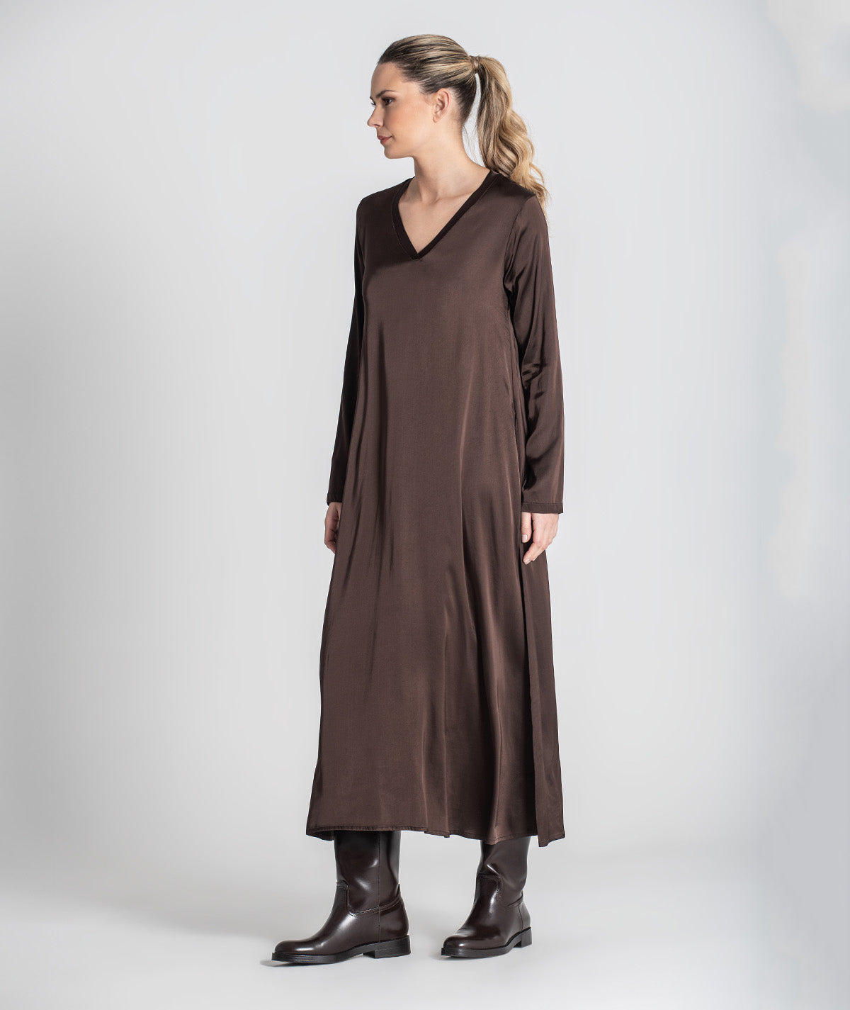 Vestido comprido de decote em v 6426
