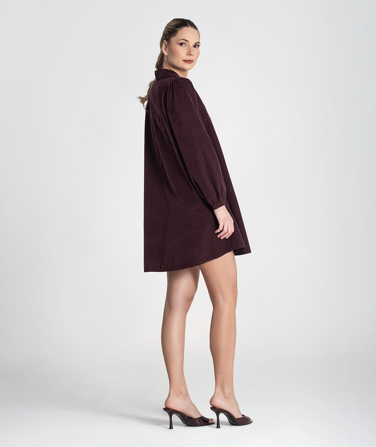 Vestido curto decote em v 6433