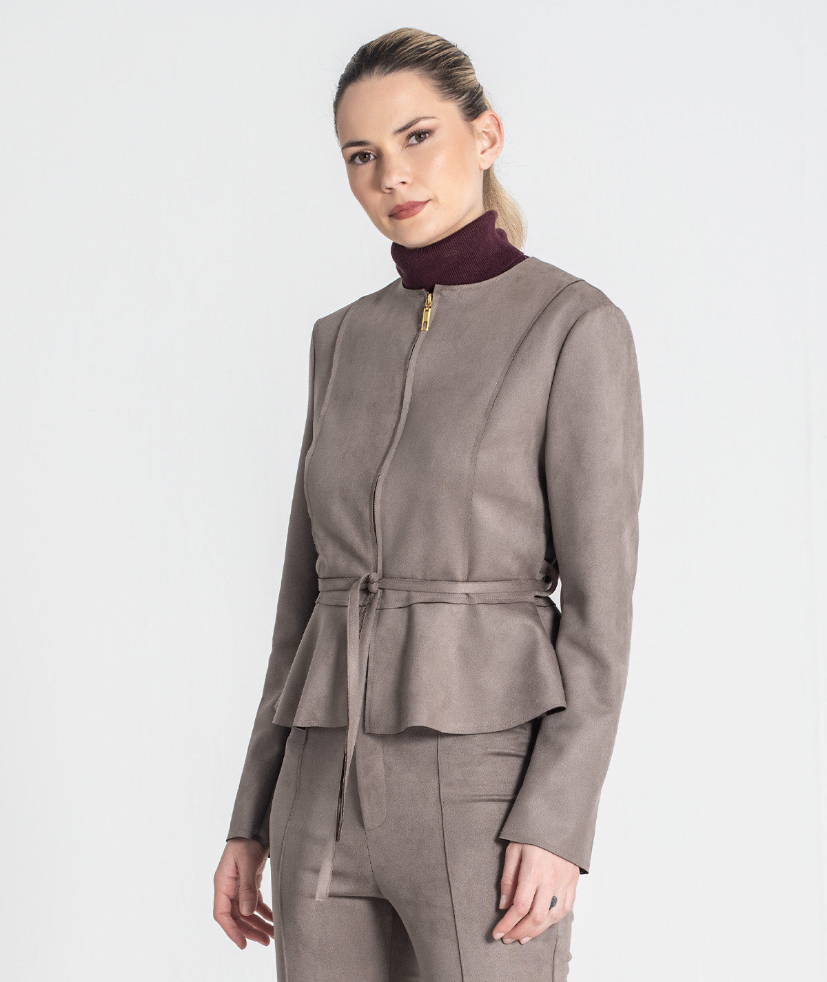 Casaco curto com cinto 6436