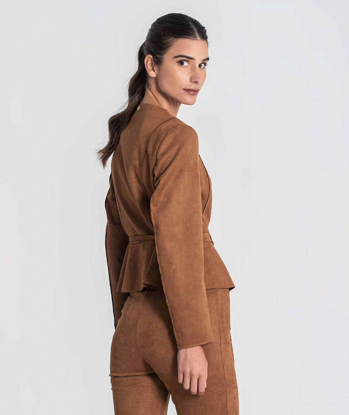 Casaco curto com cinto 6436