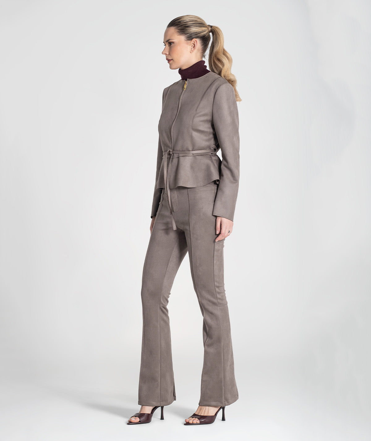 Casaco curto com cinto 6436