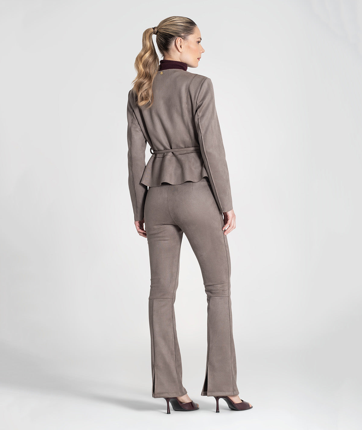 Casaco curto com cinto 6436